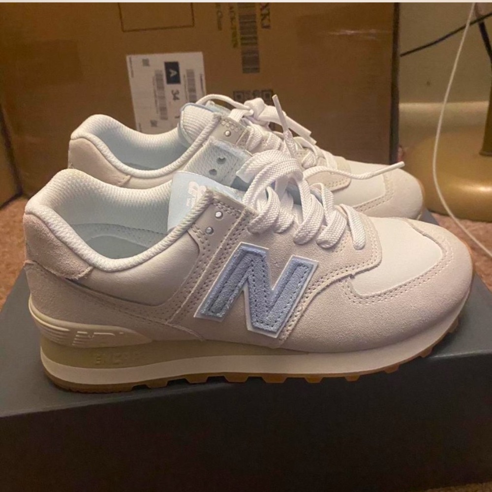 New Balance White and Blue Casual Sneakers